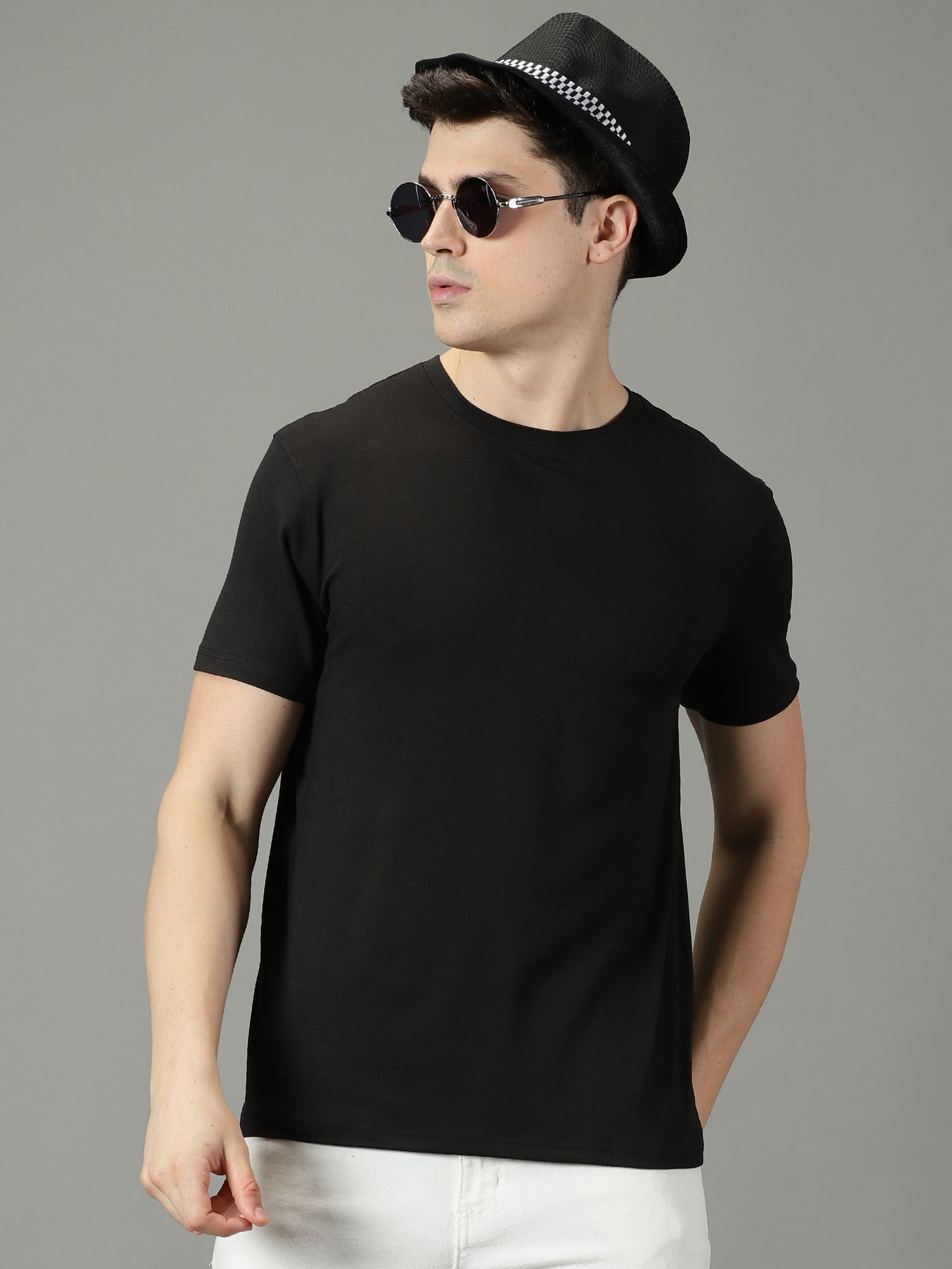 Black Solid Crew Neck T-shirt