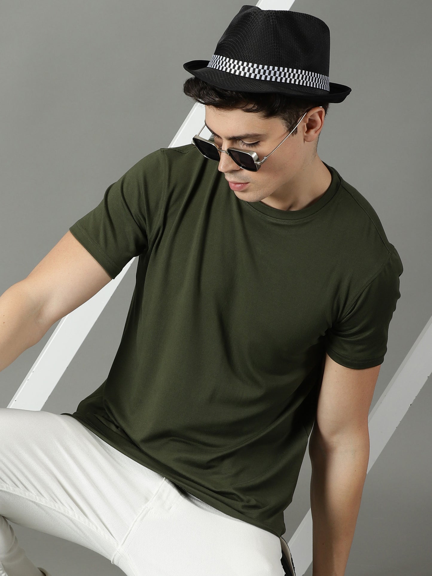 Olive Green Solid Crew Neck T-shirt